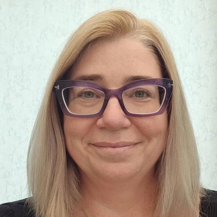 ros dixon-burnett - ICA tutor